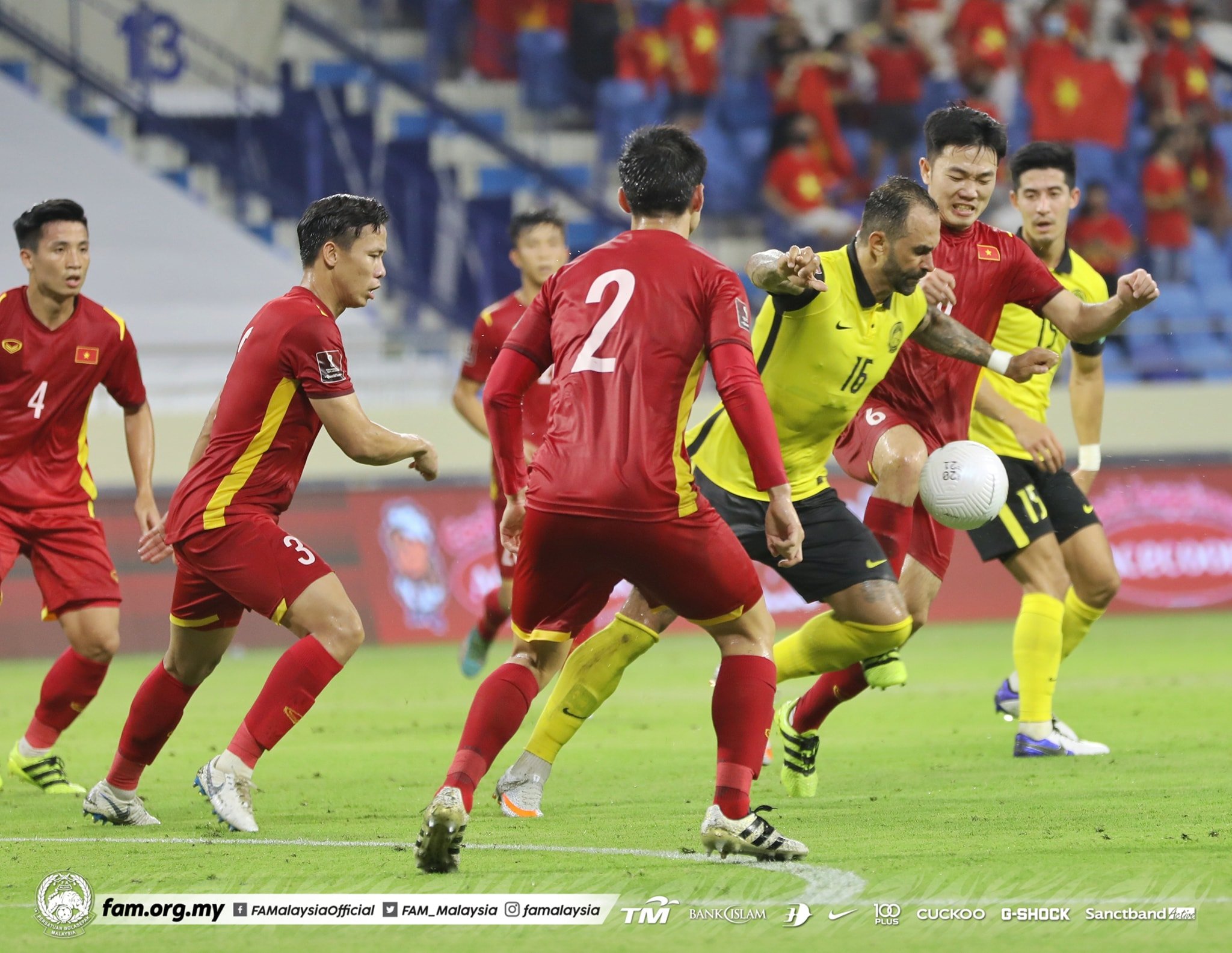 Pasukan bola sepak kebangsaan vietnam lwn pasukan bola sepak kebangsaan malaysia