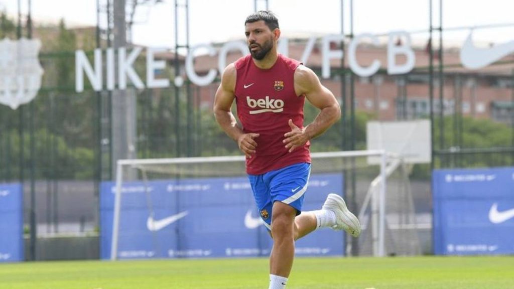 Sergio Aguero Jelaskan Sebab Beliau Menolak Jersi Nombor 10 Dari Messi