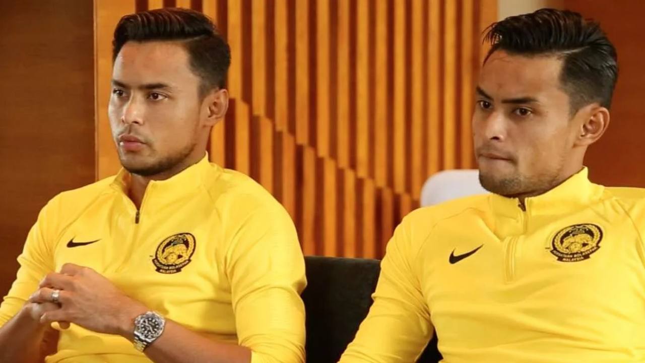 Kapten Kembar Cipta Sejarah Unik Julang Piala Buat Pasukan
