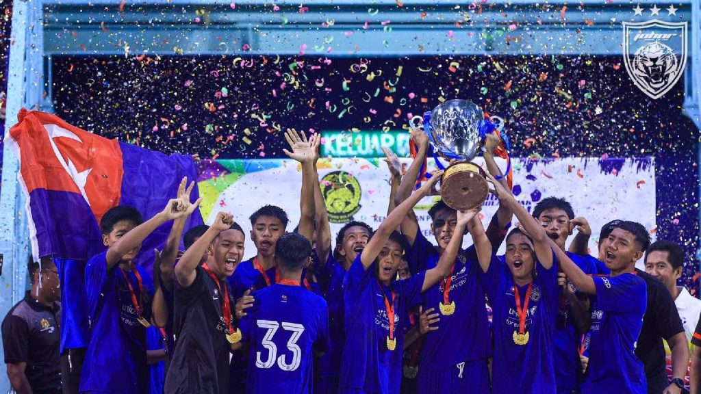 JDT Julang Piala Lagi