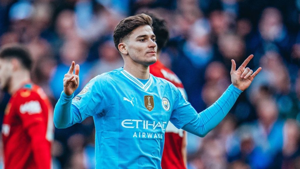 Man City Untung RM382 Juta Jual Julian Alvarez