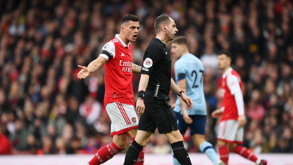Pengadil Akui Merompak Kemenangan Arsenal