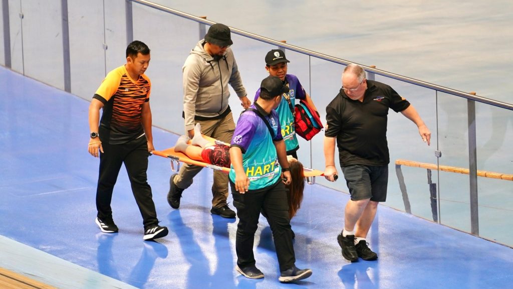 Atlet Basikal Dikejarkan Ke Hospital, Berlanggar Ketika Latihan