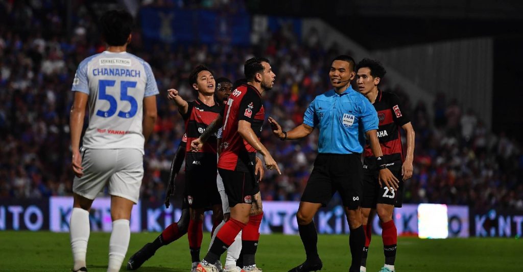 Pengadil Liga Thailand Lincah, Lari Lagi Laju Berbanding Kapten BG Pathum