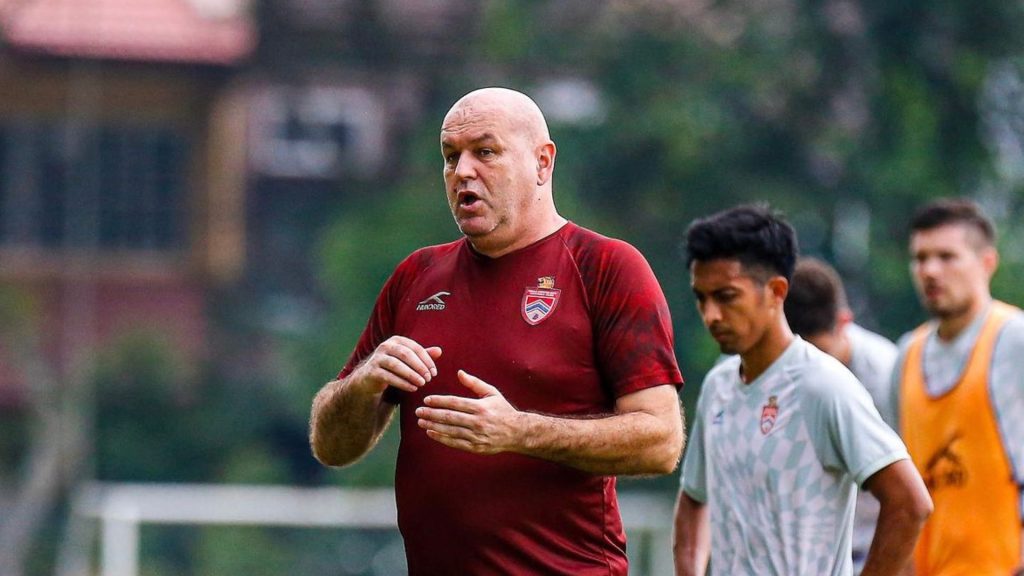 Warga Indonesia Gerun Tengok Bojan Hodak