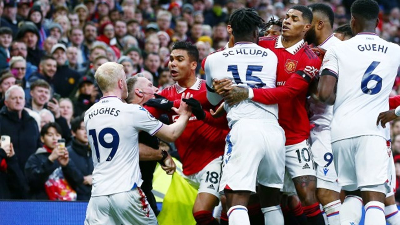 Casemiro "Sila Batalkan Kad Merah Casemiro" - Pinta Penyokong Manchester United