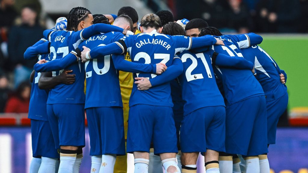 Pemain Chelsea Pening Lalat, Rembat Bola Ke Dalam Gawang Sendiri