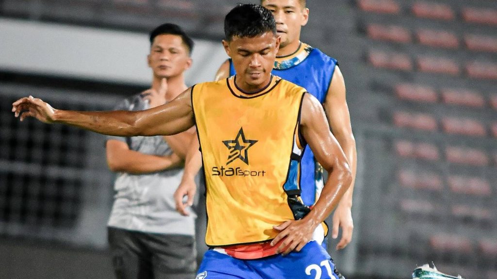 Danial Amier Mahu Menikmati Semula Bola Sepak