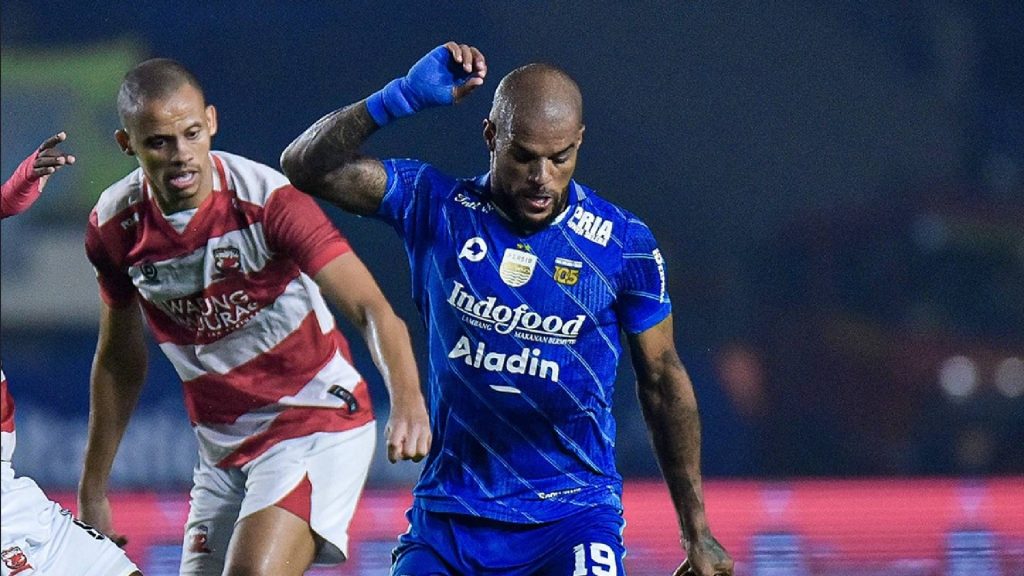 David Da Silva Rangkul Kasut Emas Di Indonesia