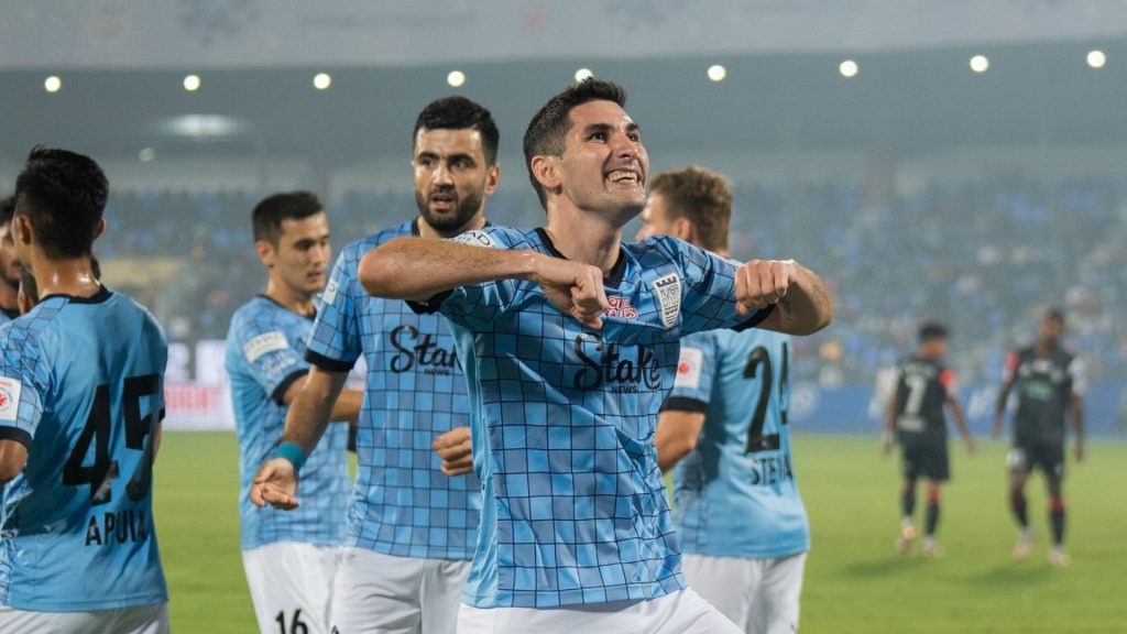 Pereyra Diaz Ucap Selamat Tinggal Di ACL Lebih Awal