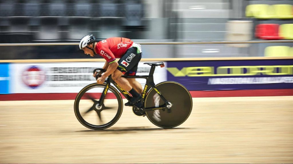 Azizulhasni Awang Minta Maaf
