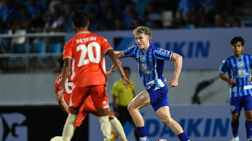 Fergus Tierney Hanya Perlukan 1 Minit Jaringkan Gol