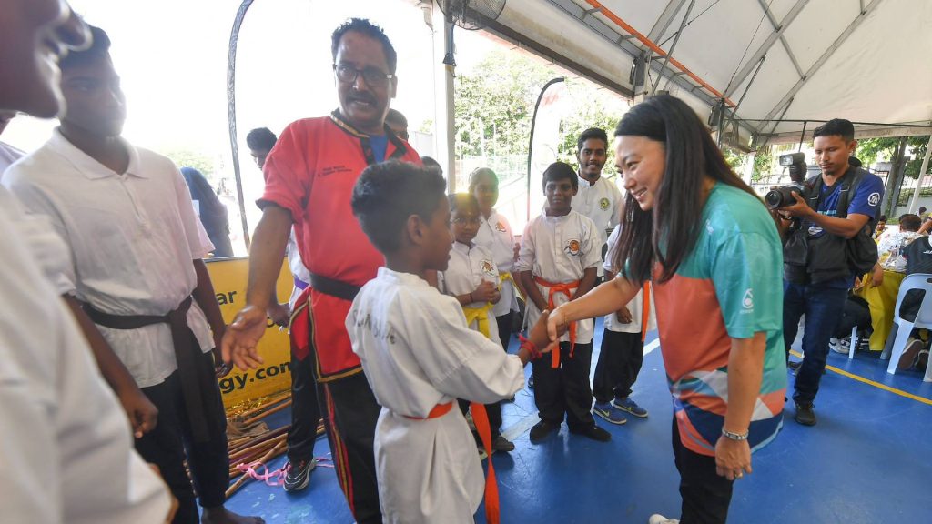 Hannah Yeoh: Tak Guna Ada Kemudahan Canggih Jika Rakyat Tak Boleh Guna