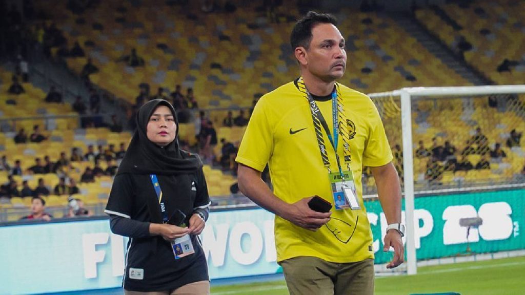 Peranan Besar Hans Isaac Pastikan Kualiti Padang SNBJ Semakin Baik