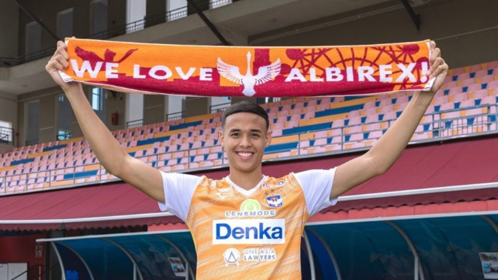 Ilhan Fandi Sah Sarung Jersi Albirex Niigata