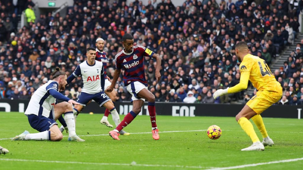 EPL: Newcastle United Tambah Derita Tottenham Hotspur