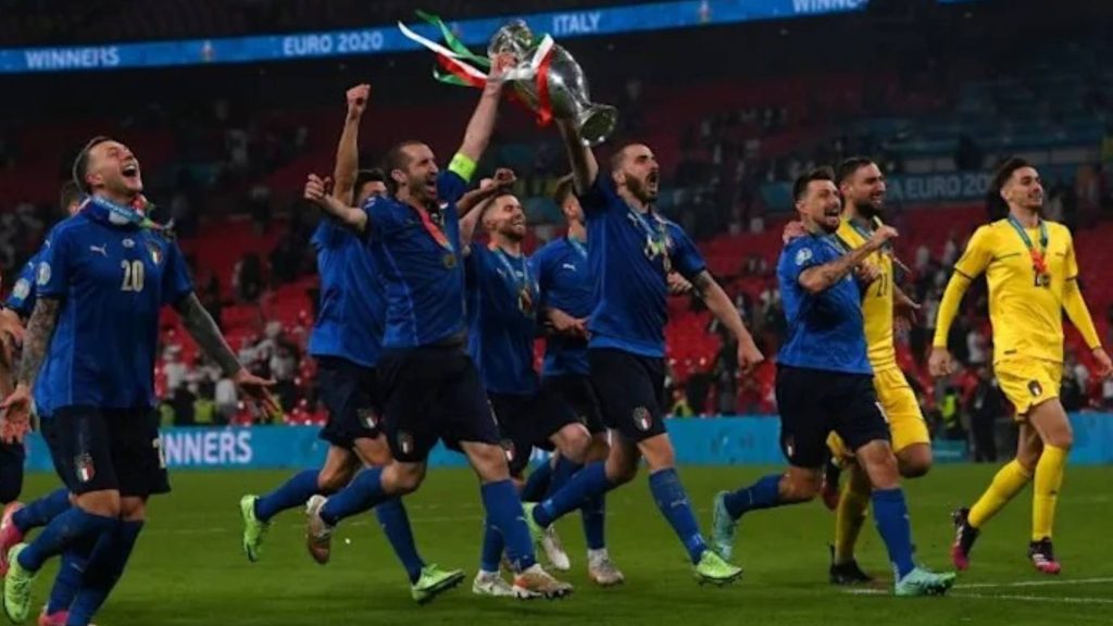 Italy 1 Pemain England Segera Menanggalkan Pingat