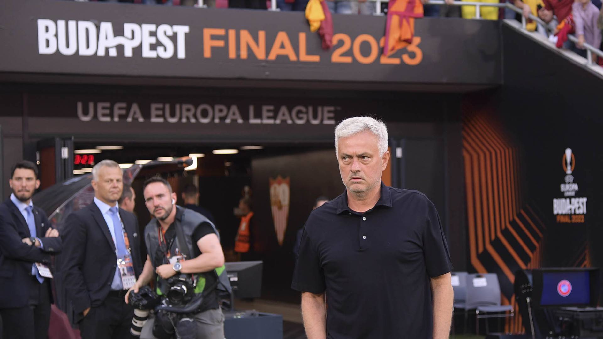 Jose Mourinho Mengamuk, Anggap Anthony Taylor Punca Kekalahan Roma
