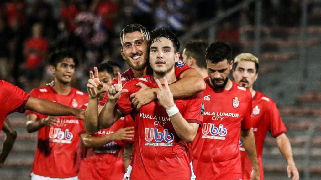 Gol Roket Ryan Lambert Raih Perhatian Media British