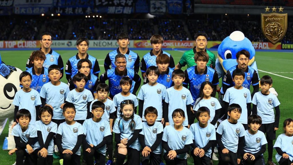 Pemain Kawasaki Frontale Pamer Sikap Terpuji, Tunduk Hormat Kepada Penyokong JDT