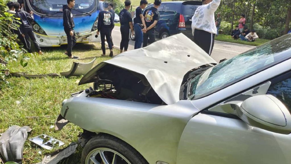 Bas Penyokong Terengganu Ke Johor Kemalangan