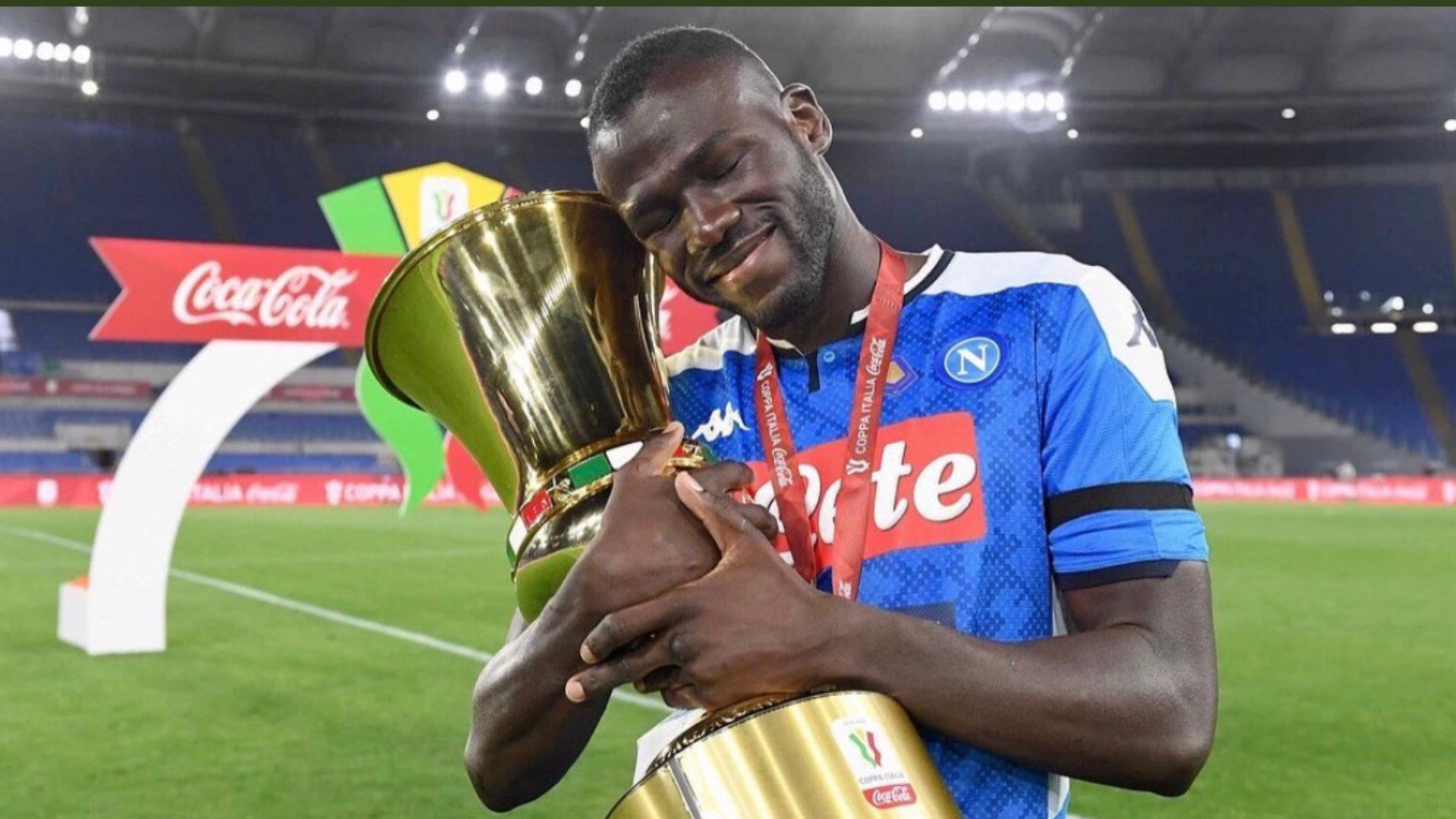 Koulibaly Napoli Chelsea Sah Tandatangani Kalidou Koulibaly