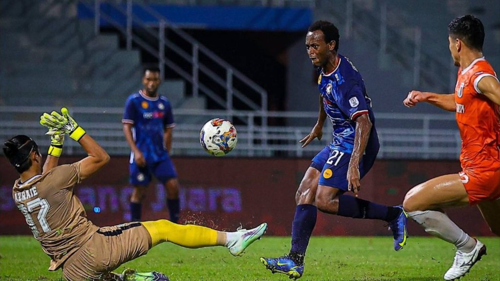 Liga Super: PDRM Bergelut Diikat Kuching City