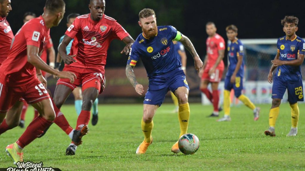 Penyokong Harimau Malaya Risau Dengan Naturalisasi Lee Tuck