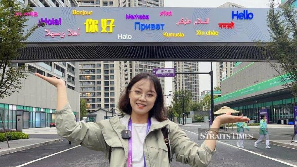 Gelagat Wartawan China Berbahasa Melayu Curi Tumpuan