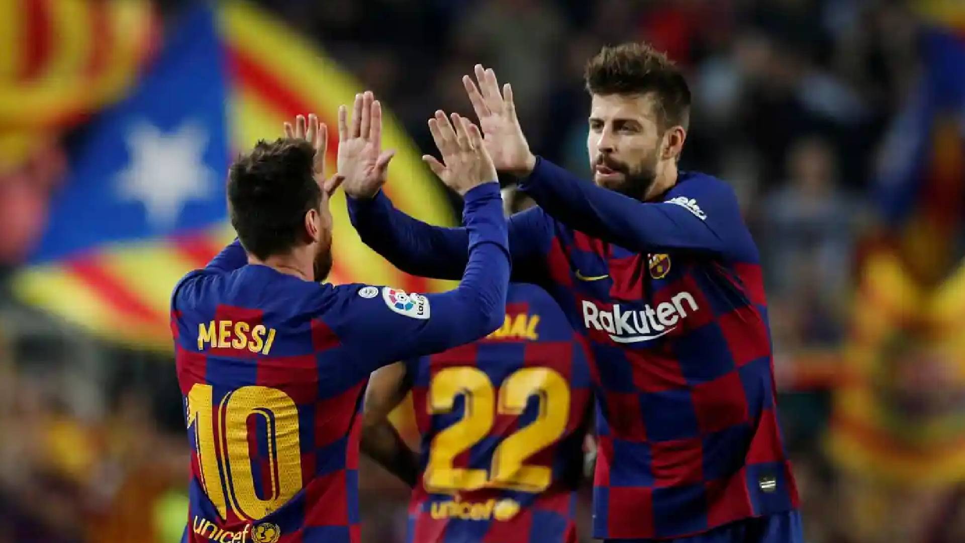 Gerard Pique Anggap Messi Sebagai Tuhan Di Barcelona