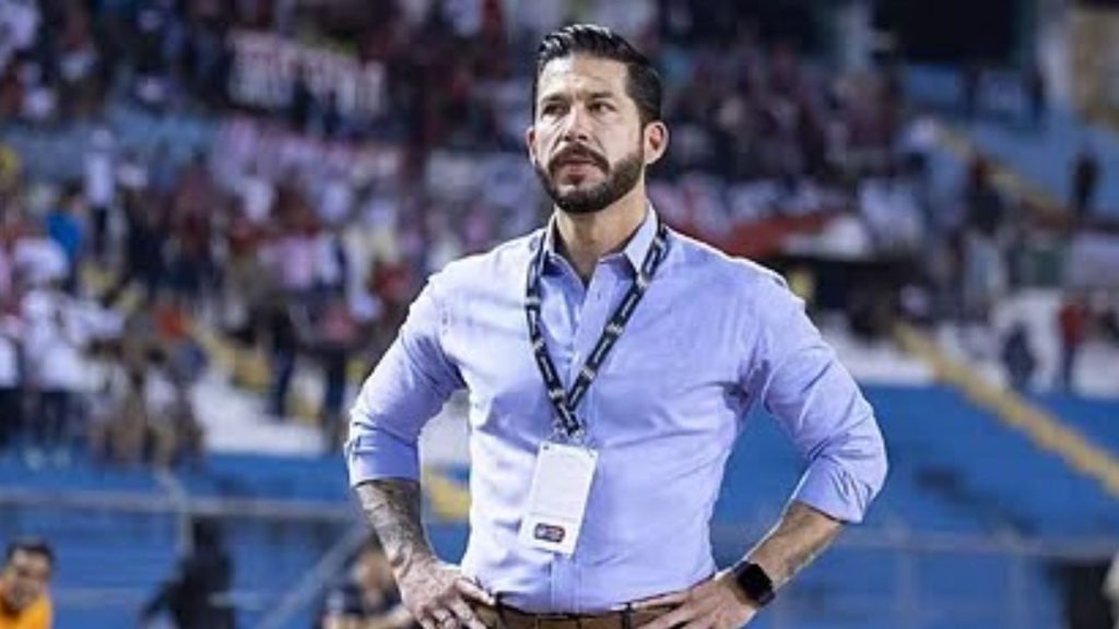 Benjamin Mora Bakal Dipecat Atlas?