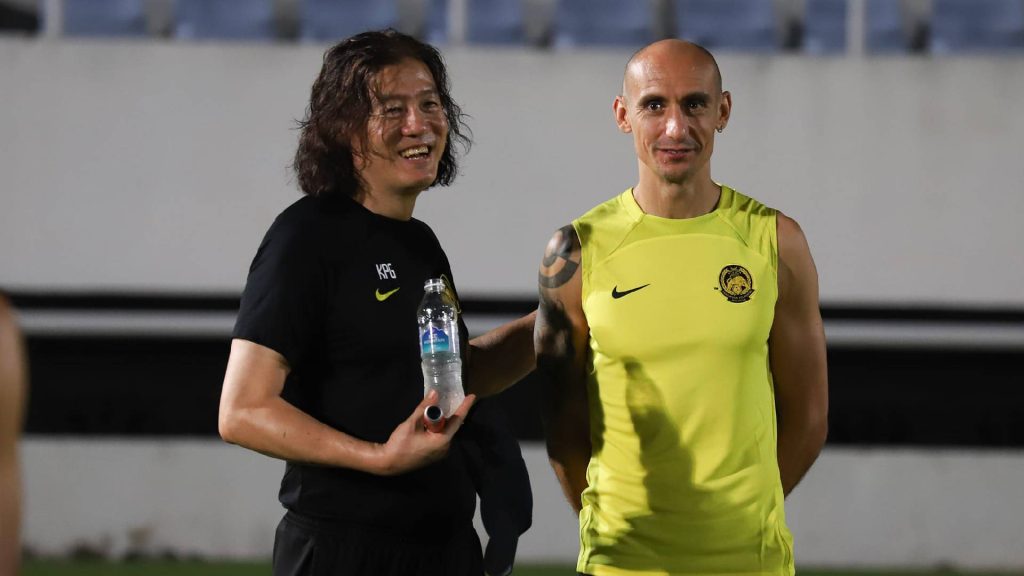 Natxo Insa Dalam Pantauan Rapi Kim Pan-gon?