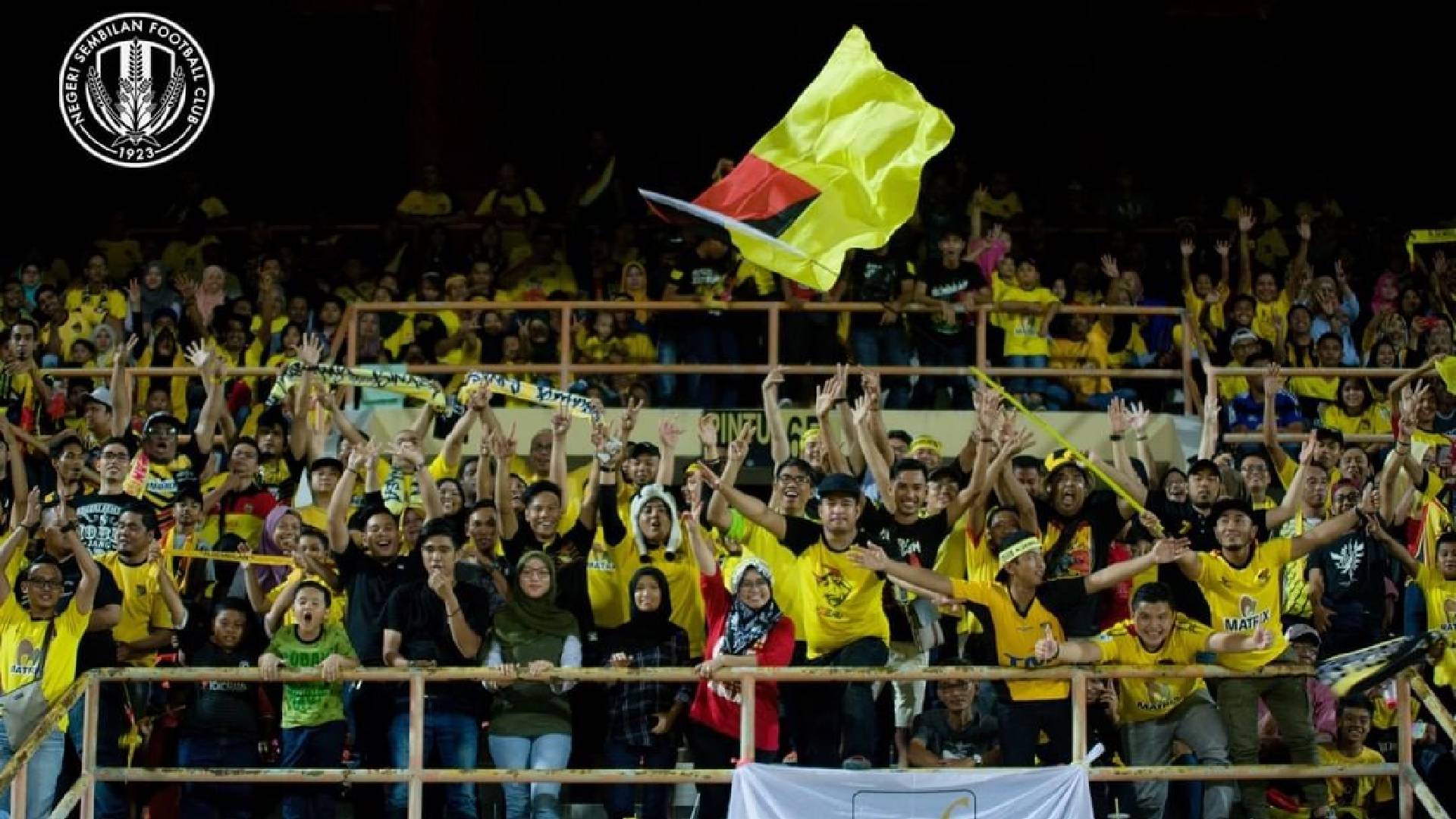 Penyokong Negeri Sembilan Cipta Atmosfera Final Di Stadium Paroi