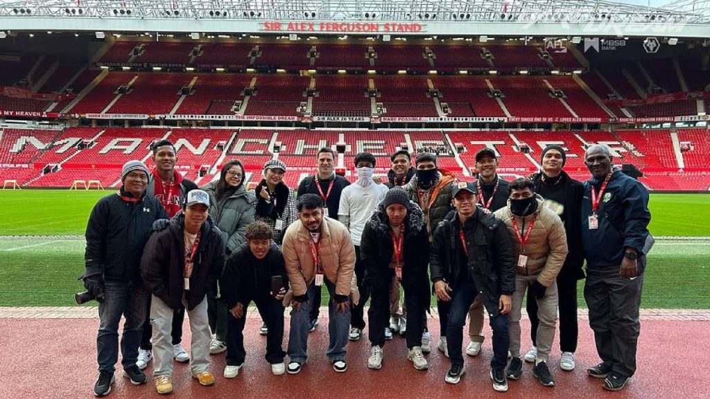 Delegasi Pemain Malaysia Jejakkan Kaki Di Old Trafford