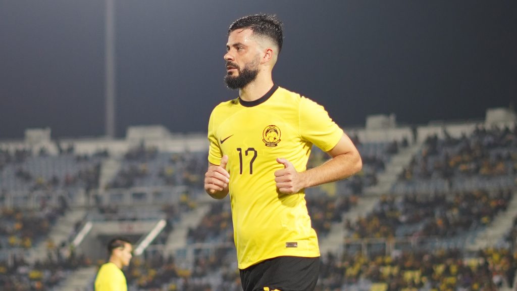 PAULO JOSUE 5 Bisa Kaki Kiri Dua Pemain Malaysia Digeruni PAULO JOSUE 5 Bisa Kaki Kiri Dua Pemain Malaysia Digeruni