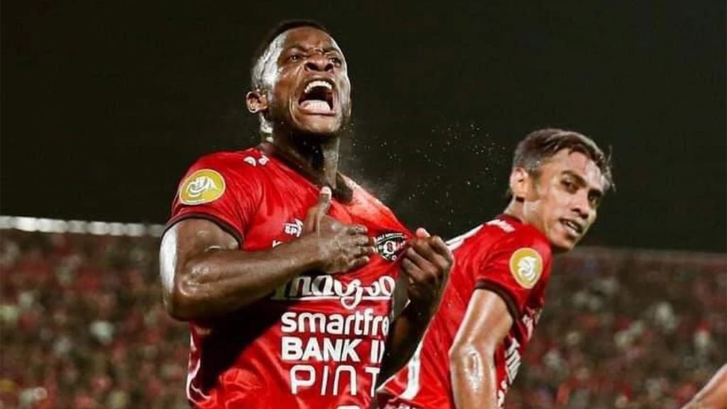 Privat Mbarga Akan Jadi Pemain Naturalisasi Kamboja, Susul Pesepakbola Jepang