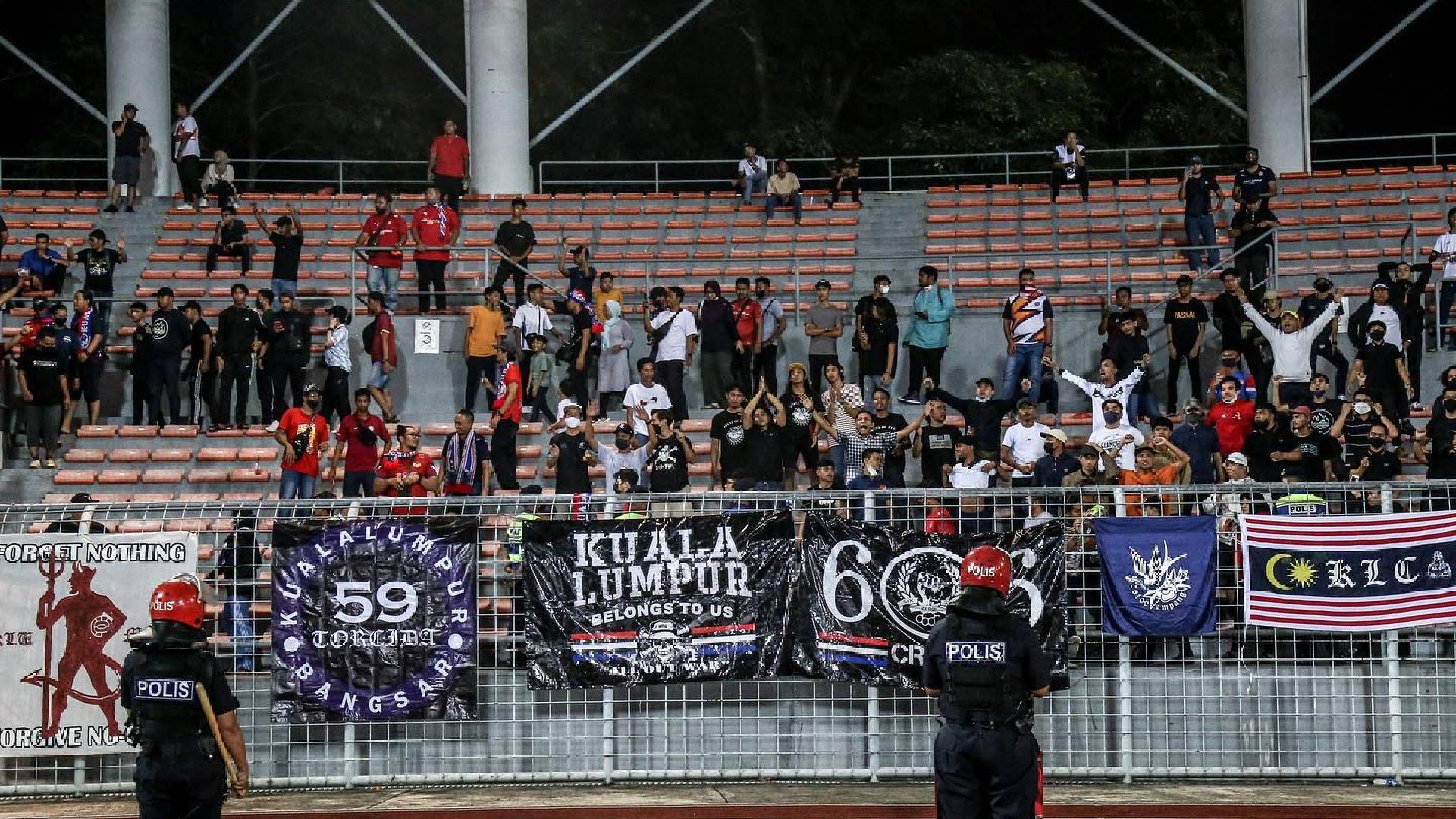 Penyokong KL City Khalid Samad Pelik Dengan Kesuraman Penyokong KL City Di Stadium