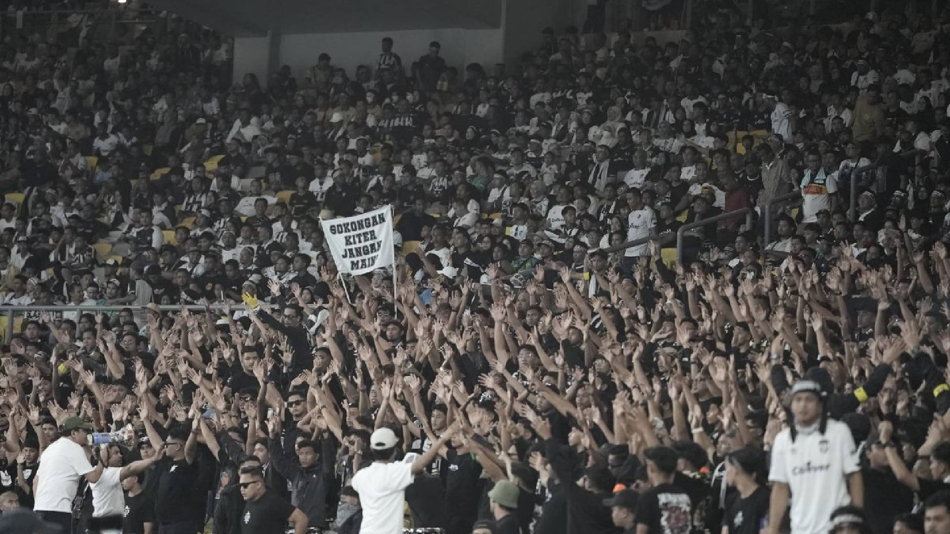 Penyokong Terengganu Meninggal Dunia Di Stadium
