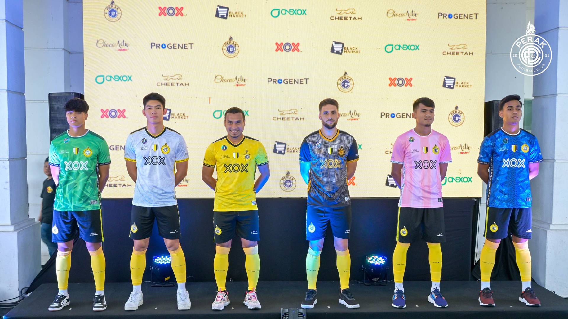 Perak FC 10 Jersi Perak Dilengkapi 'Alat Pengesan' Ketulenan