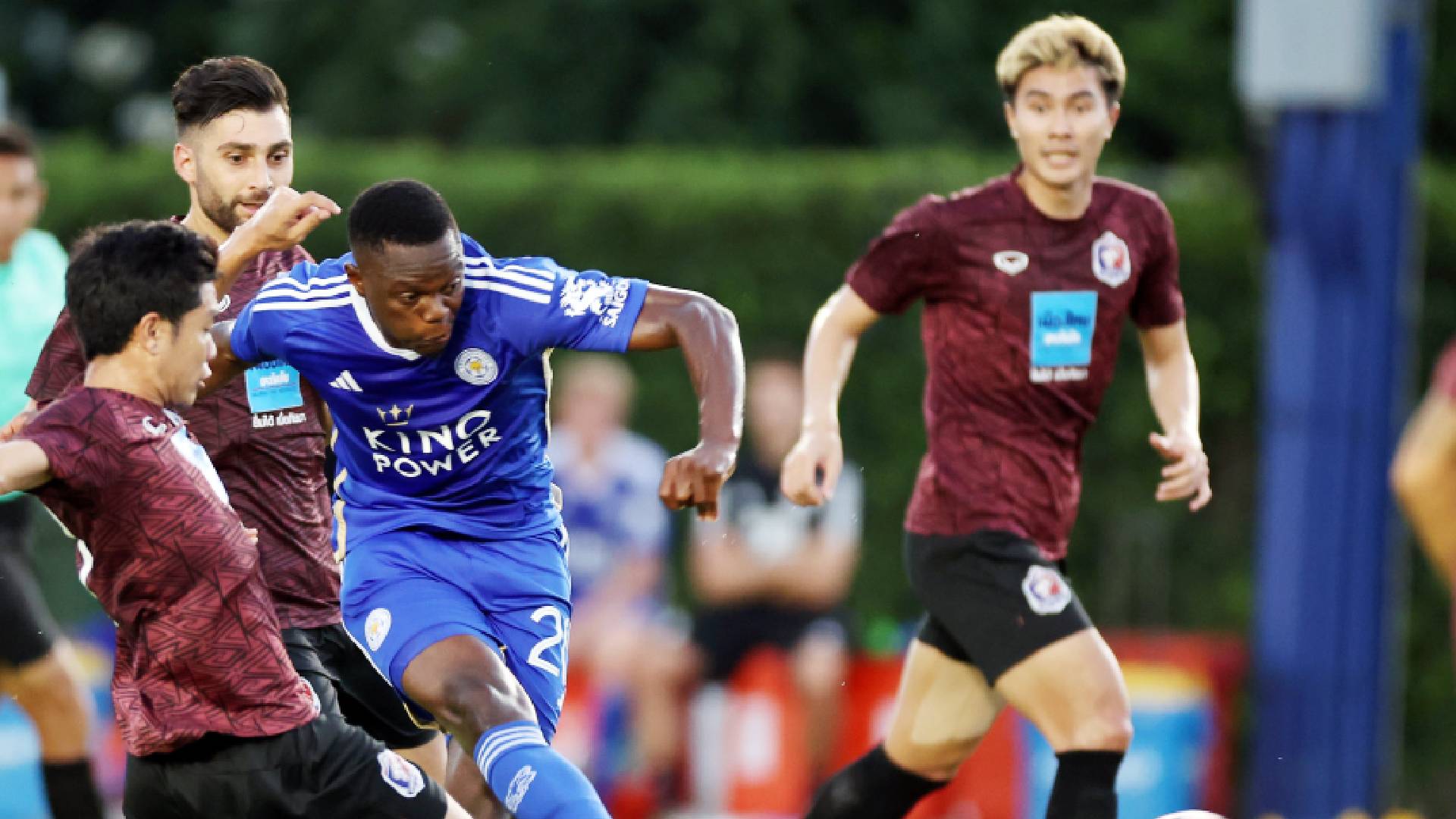 Kelab Thailand Nyaris Malukan Leicester City