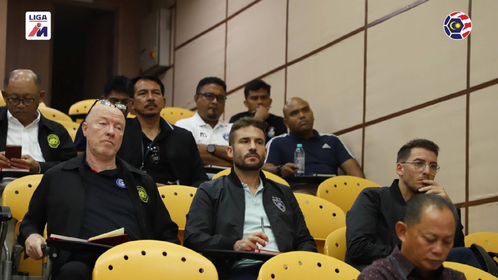 Ribera Zaballos Ollerenshaw MFL MFL Anjur Bengkel Bola Sepak Bertaraf Dunia, Pakar LALIGA Hadir Kongsi Ilmu Ribera Zaballos Ollerenshaw MFL MFL Anjur Bengkel Bola Sepak Bertaraf Dunia, Pakar LALIGA Hadir Kongsi Ilmu