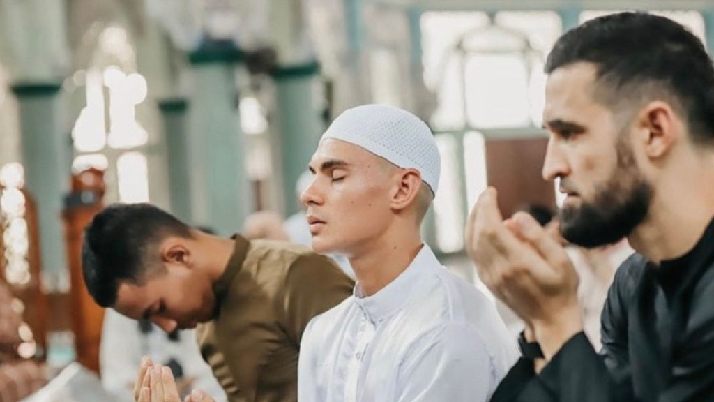 Christian Rontini Peluk Islam