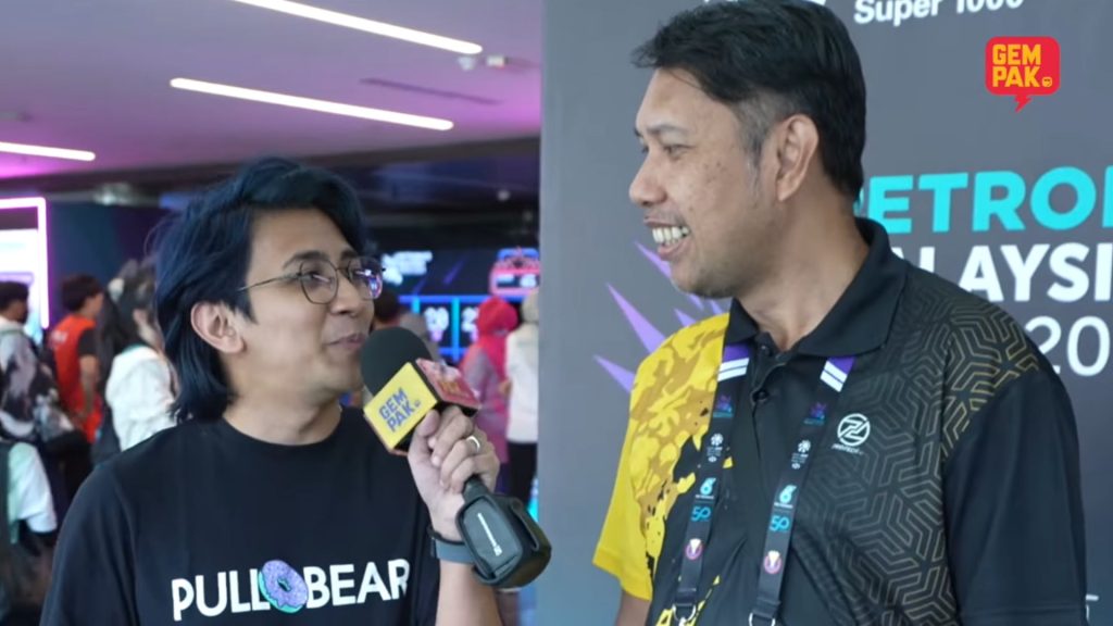 “Dia Pernah No.1 Dunia Tak?” Hati Netizen ‘Pecah’ Layan Kecik & Roslin Hashim