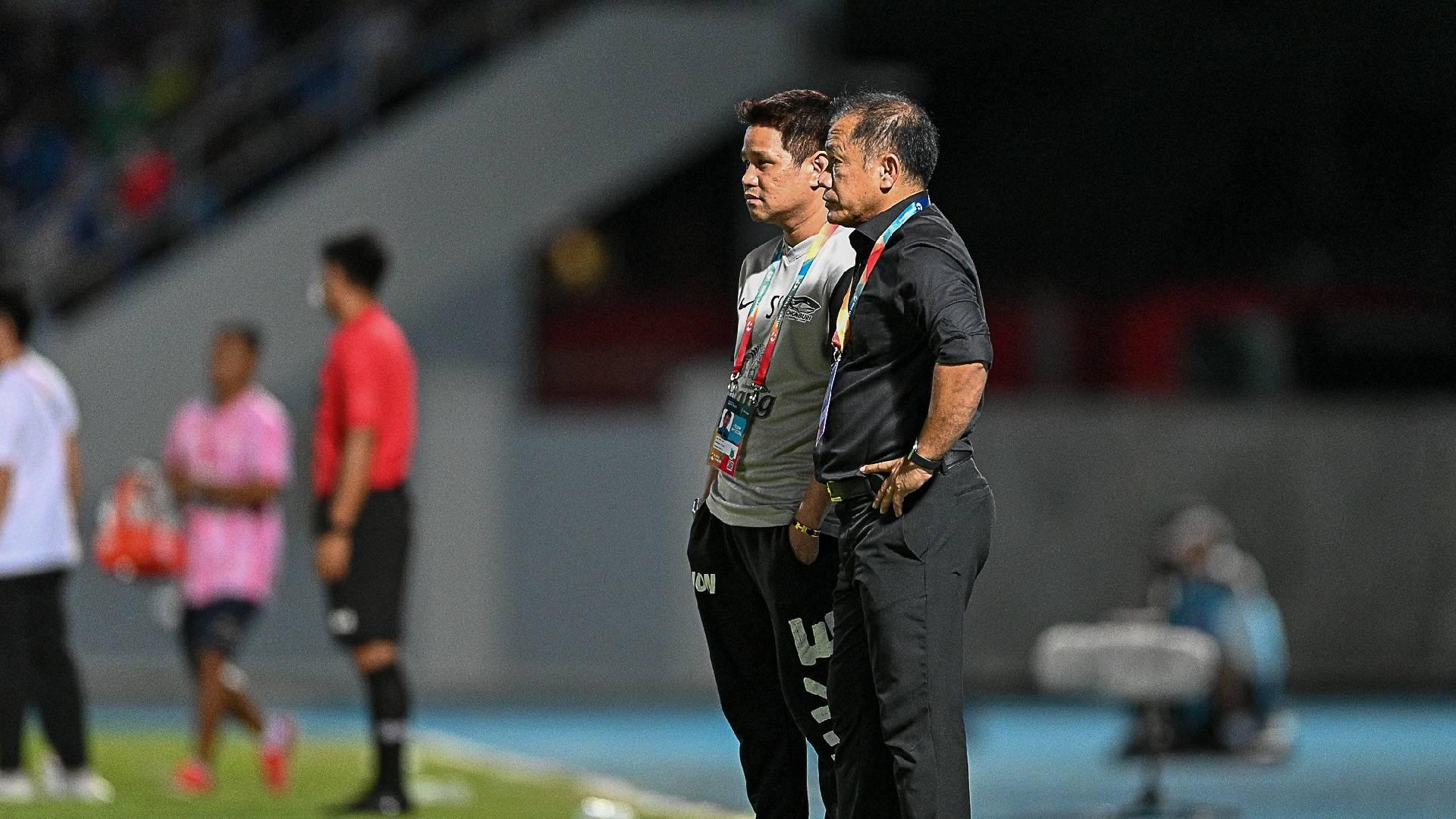 Sasom Pobprasert Thai League Central Jurulatih Chonburi Anggap Piala AFF Kali Ini Paling Teruk