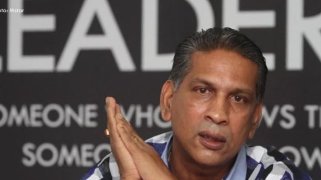 B. Sathianathan Beri Nasihat Kepada Kim Pan-gon