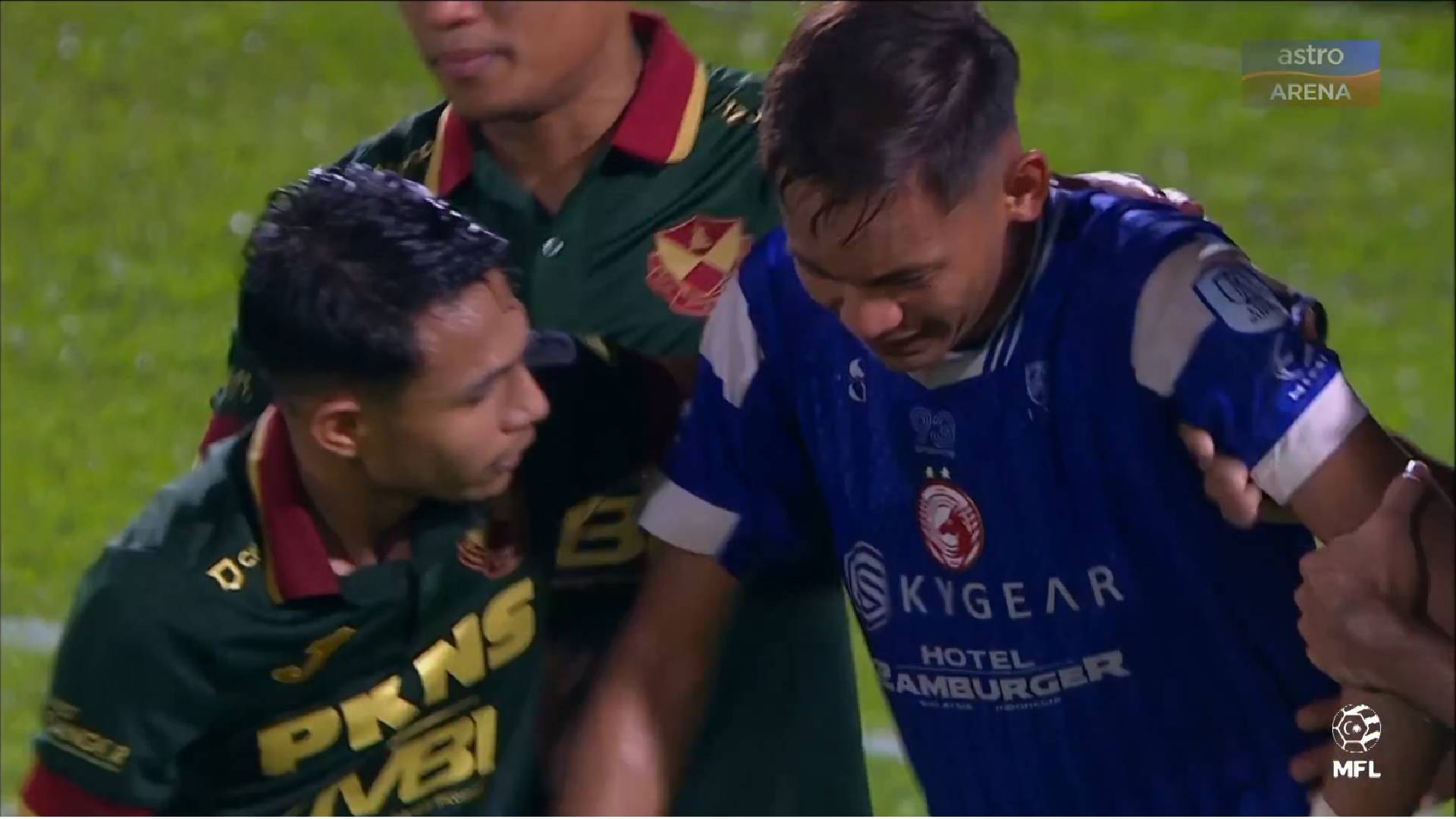 Pemain Selangor Pantas Tenangkan Emosi Penjaga Gol Kelantan