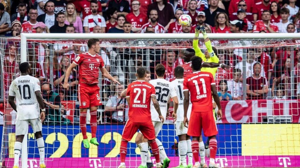 Tonton: Kerja ‘Gila’ Yann Sommer Selamatkan 19 Percubaan Tepat Bayern Munich
