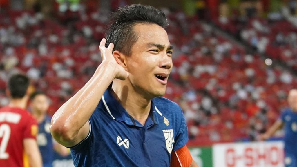 Dua Gol ‘Captain Marvel’ Chanathip Songkrasin Buat Park Hang-Seo Gigit Jari