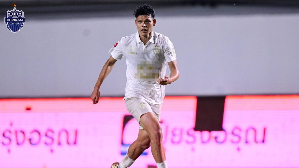 Supachai Jaided Jaring Gol Dari Tengah Padang