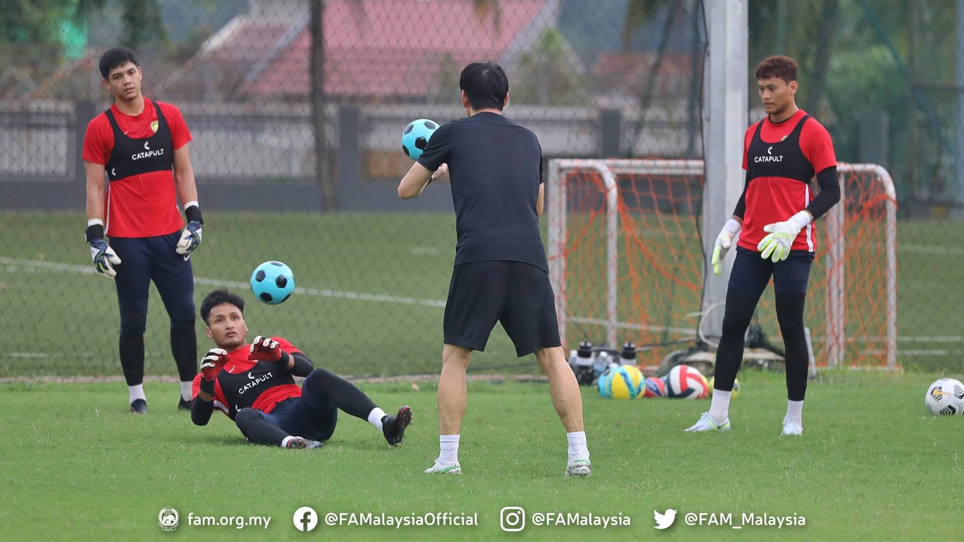 Syihan Hazmi Khairulazhan Farizal Farizal Marlias Dan Syihan Hazmi Buktikan Mereka Penjaga Gol Terbaik Malaysia